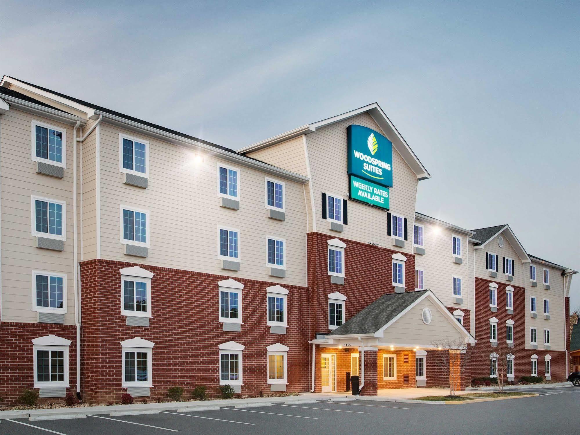 Woodspring Suites Fredericksburg Buitenkant foto